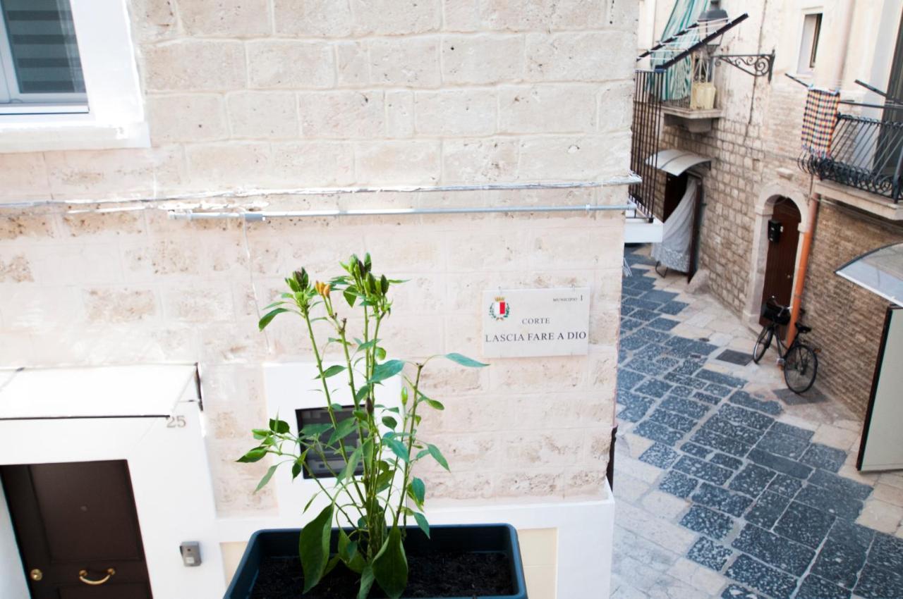 Just Here Apartments - Lascia Fare A Dio Bari Bagian luar foto