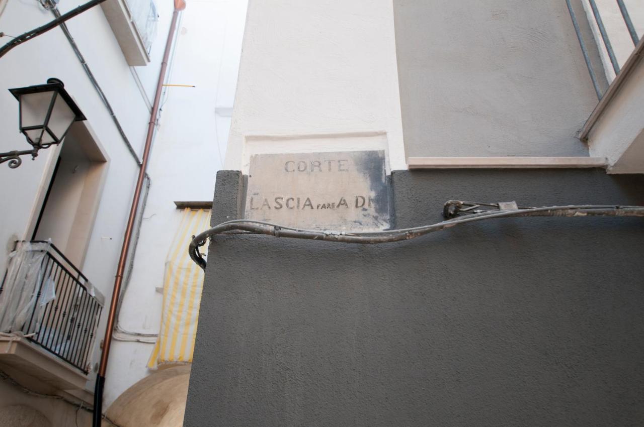 Just Here Apartments - Lascia Fare A Dio Bari Bagian luar foto